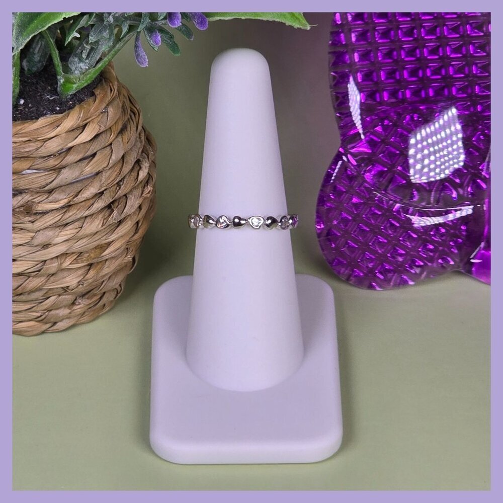 Sterling Silver Heart Eternity Band Ring With Cubic Zirconia Stones Size 7 (NWOT